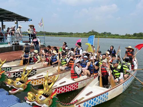 Dernières nouvelles de l'entreprise Shenzhen Hongsinn Precision Co., Ltd., un fabricant leader de pièces de précision sur mesure, célèbre le festival du bateau dragon avec une sortie passionnante