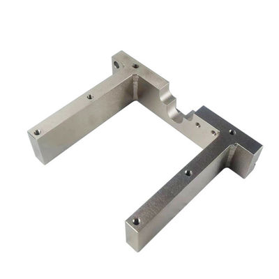 Bon prix 5 axes Services d'usinage de fraisage CNC Parties métalliques de précision Machinerie CNC acier au carbone en ligne